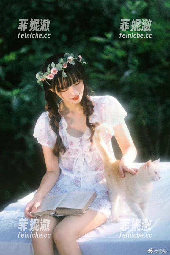 美媛馆 - 爱上小魔女奈奈的美脚：探索这些精彩写真资源的背后故事