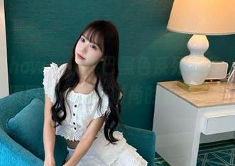 花漾show – 小热巴黑色系列写真，精美原图带你领略时尚的极致之美