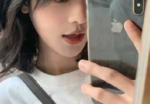 花漾show – 漫步于花海中的葛征Model：红裙写真展现魅力瞬间的原图和照片