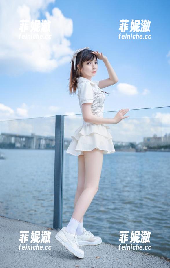 花漾show - 蓝夏Akasha白丝全套作品，简直是艺术与性感的完美结合！