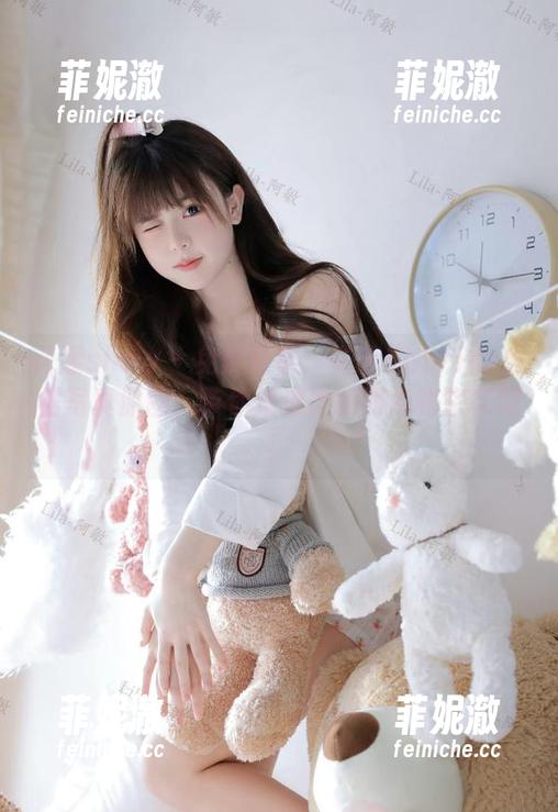 花漾show-许诺Sabrina 花漾show - 免费分享:许诺Sabrina红裙写真原图,带你走进她的时尚秘密花园!