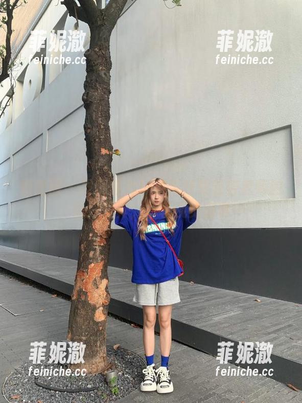 微密圈 - 发现魅力！免费获取若若老师的清纯写真，尽享视觉盛宴