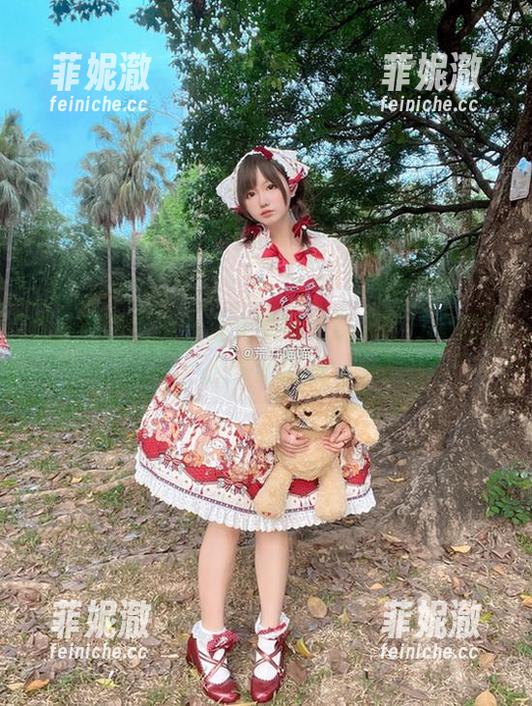 荒井喵喵私拍合集大揭秘：温泉旅行中的私人瞬间回顾