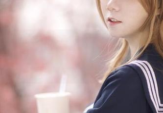 让“虎森森”的无圣光美脚写真带你走进一个迷人的艺术世界！