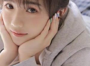 蜜桃社 – 高清图库精选：纵享“萌美Moemi夏天”的唯美写真与绝佳视角