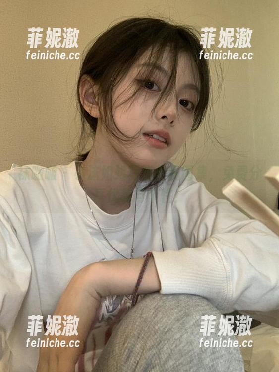 袜啵啵-小沫 袜啵啵 - 小沫姐姐写真作品图集,免费分享优雅与个性!