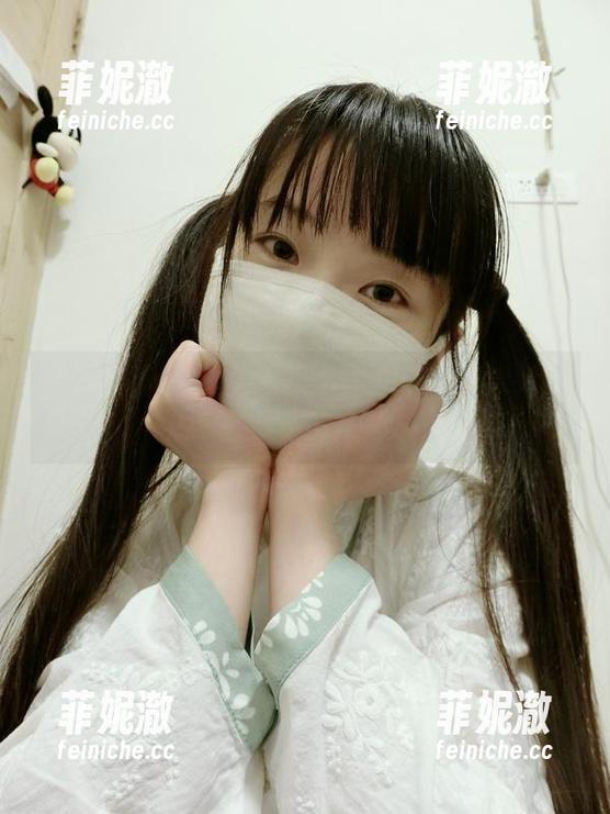 西尔酱泳装原图合集：真没想到穿泳装这么紧张又放松