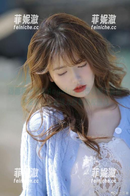 语画界-Angela小热巴 语画界 - 最新Angela小热巴校服主题图包更新,感受活力四射的校园风