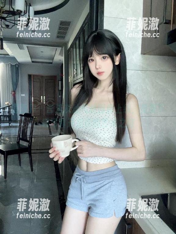 语画界 - 言沫灰丝气质图库上线，免费下载写真开启你的艺术之旅