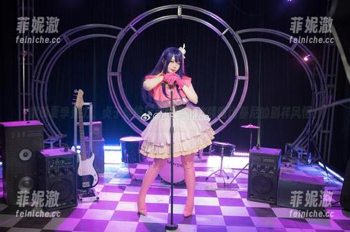 解锁夏季魅力，贞子蜜桃定制图集带你领略比基尼的别样风情。