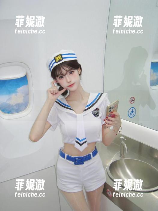 轰趴猫 - 在阳光下绽放，杨晨晨sugar泳装写真作品集带你领略清新夏日风情