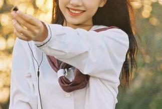 逐月Su写真图库精选：从牧濑红莉栖兔女郎的角度看生活的美好