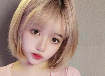 精选高清壁纸：雯妹不讲道理与圣诞节的梦幻邂逅