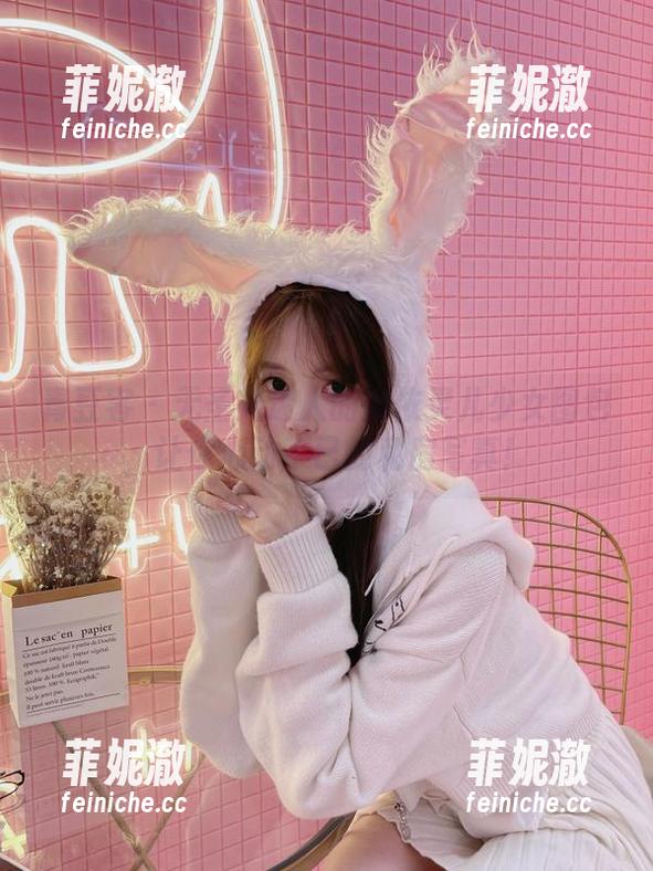 青豆客 - 无圣光迷人的娜依灵儿少女图包，让你心动不已的私房写真！