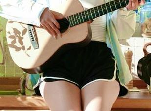 青豆客 – 被岑苑之barbiebaby的红裙所吸引，原图图包究竟有多美丽，快来看看吧！