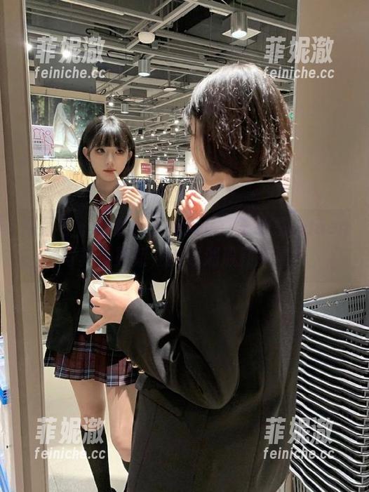 青豆客-王婉悠Queen 青豆客 - 跃然纸上的美足:王婉悠Queen写真集更新,引领潮流新风尚!