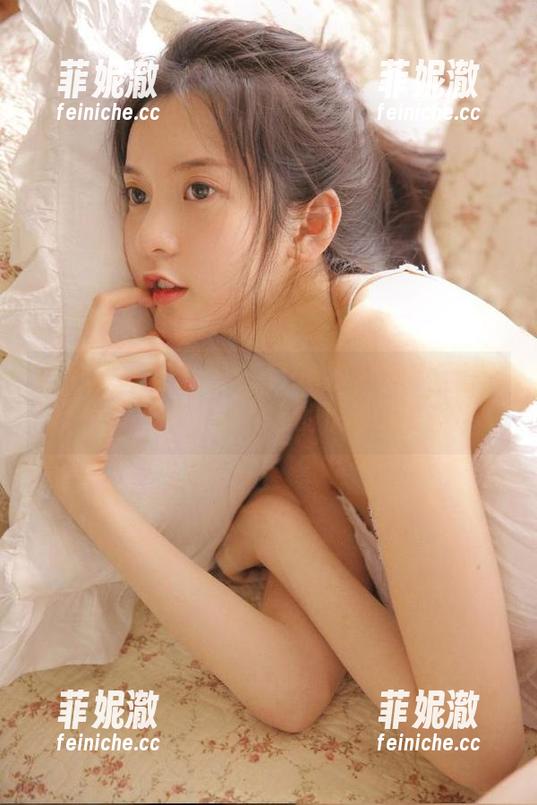 青豆客 - 黄可christine护士图集全套上线，诠释护士角色的优雅与坚强
