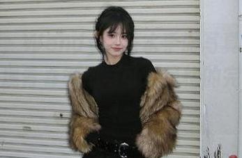 魅妍社 – Wendy智秀水手服写真高清原图，展现青春气息与可爱风格的完美结合！