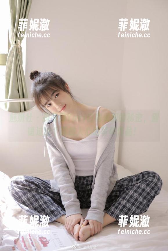 魅妍社 - 探寻丽Yovi白裙美图的秘密，别错过这个震撼人心的写真作品！